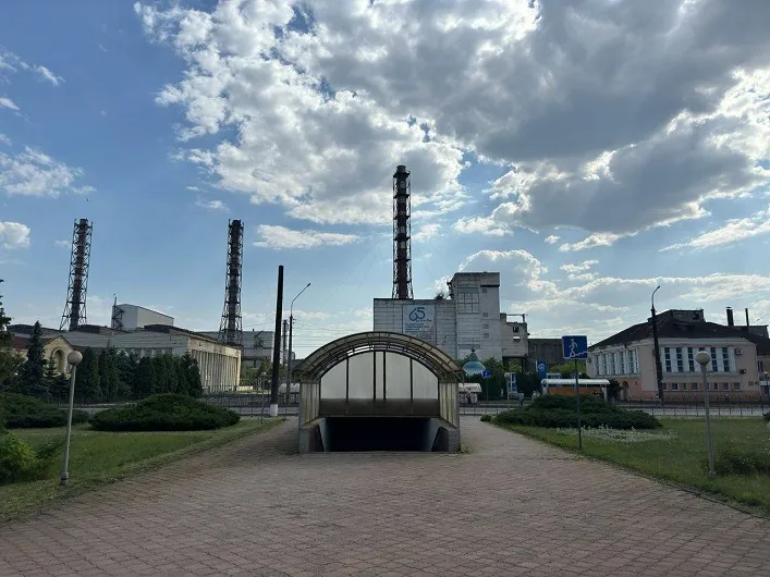 "Укрбуд" та "Сумихімпром" виставляють на продаж в рамках великої приватизації.