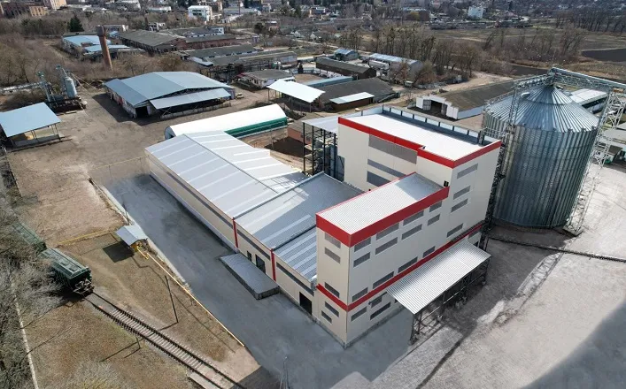 На Полтавщині запустили агропереробний завод потужністю 120 тонн на добу, а на Волині запрацював борошномельний комплекс, що обробляє 150 тонн сировини на день.