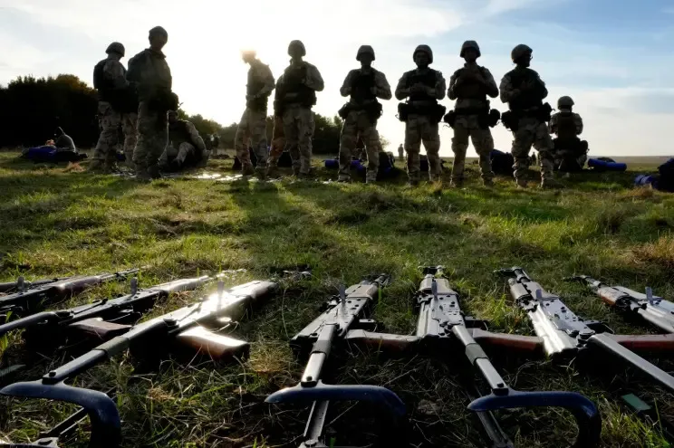 Україна другий рік поспіль входить до першої десятки країн за військовими витратами та є лідером за співвідношенням витрат на армію до ВВП.